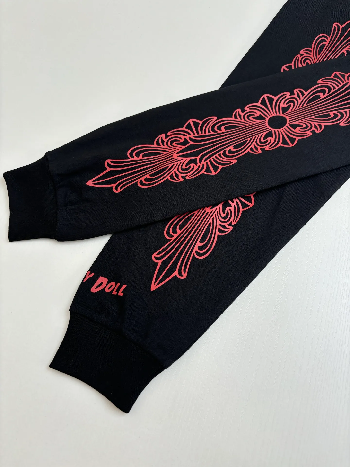 🅿️370 Come Hearts*/Cro Heart 25Ss new X Deadly doll American comic printed short-sleeved fabric is made of 26 weave 200g cotton material. Printing is very important here. The original ink printing size: S/M/L